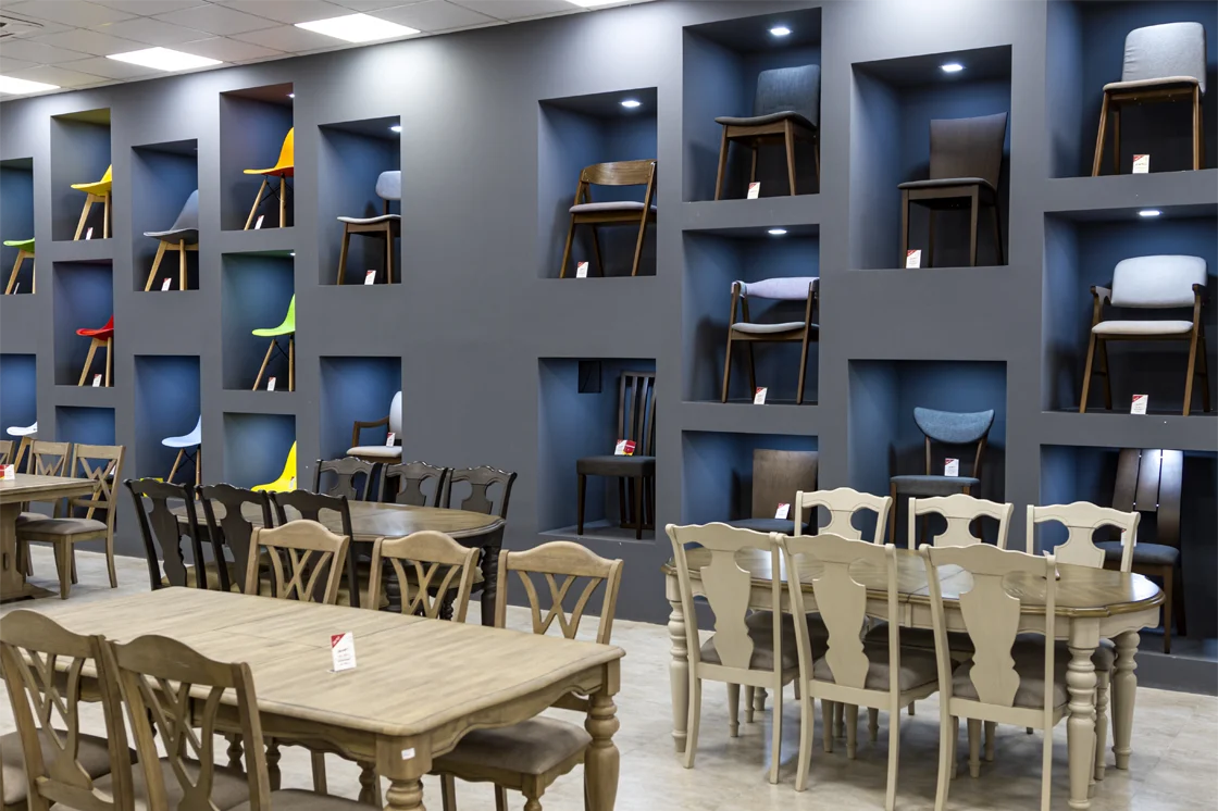 Դավիթ Անհաղթի փ․, 8